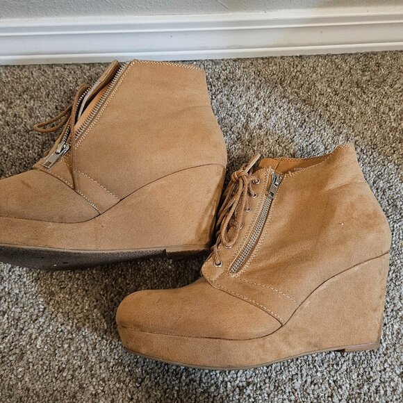 Just Fab Kienna Bootie - Picture 1 of 7